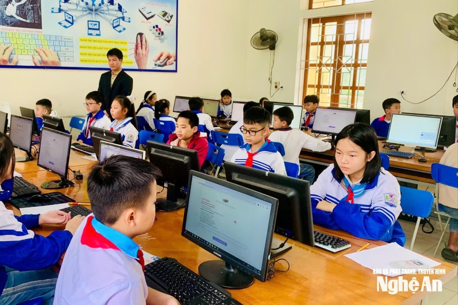 English Challenge mùa 9 khởi động với gần 1.000 thí sinh dự thi sơ loại đợt 1