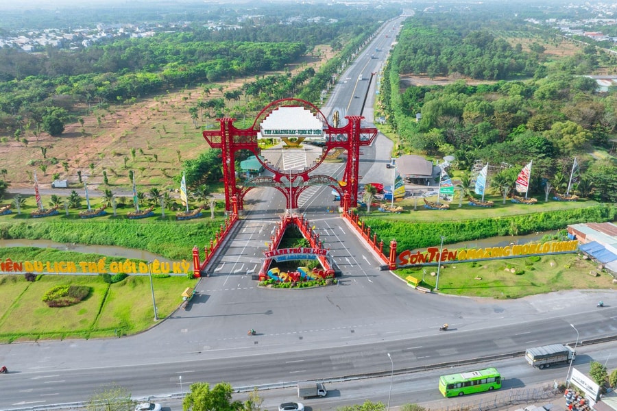 Sơn Tiên Đồng Nai: Trải nghiệm hái trái cây và cầu đi bộ kỷ lục 8km