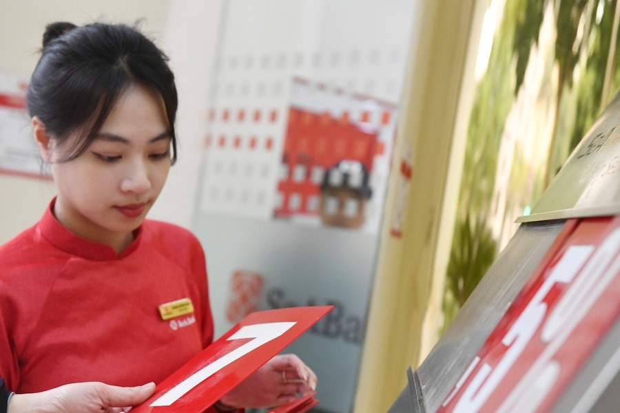 Lãi suất ngân hàng hôm nay 20/1/2026: Hai nhà băng tăng mạnh lãi suất tới 0,7%