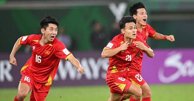 HLV Phạm Minh Đức: U23 Việt Nam đủ 'mũi khoan' để phá khối bê tông Trung Quốc