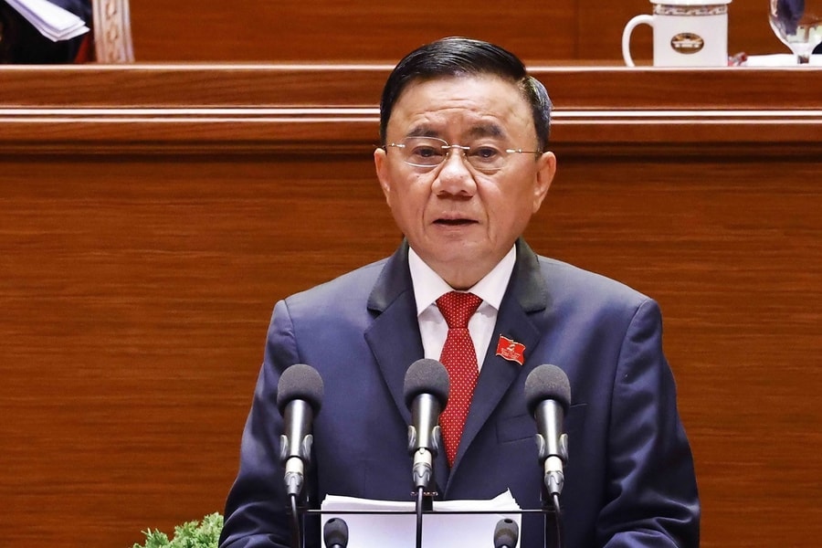 'Tổng Bí thư là hạt nhân lãnh đạo, trung tâm đoàn kết, tiêu biểu về đạo đức'