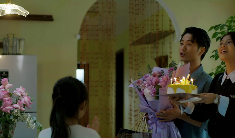 Gia đình trái dấu tập 23: Bé Nhi khiến bà Ánh mủi lòng vì sự hiểu chuyện
