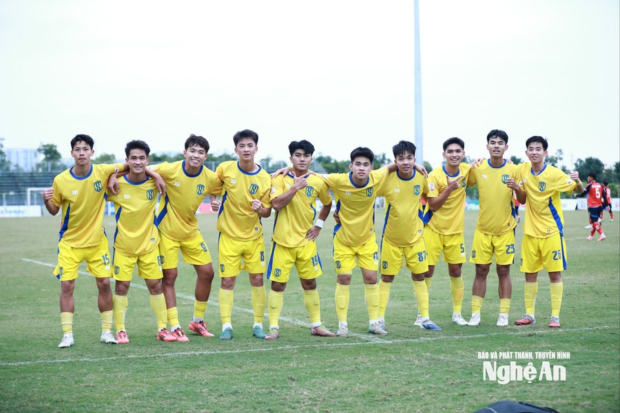 Giành chiến thắng đậm trước U19 TP.HCM, U19 Sông Lam Nghệ An vào bán kết Giải U19 Quốc gia