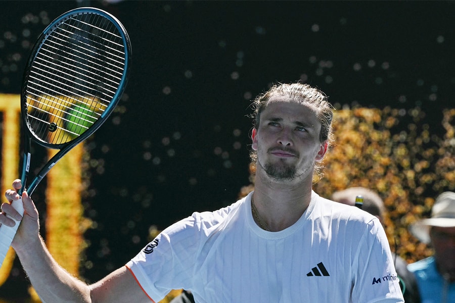 Alexander Zverev vượt khó trước Alexandre Muller để tiến vào vòng 3 Australian Open 2026