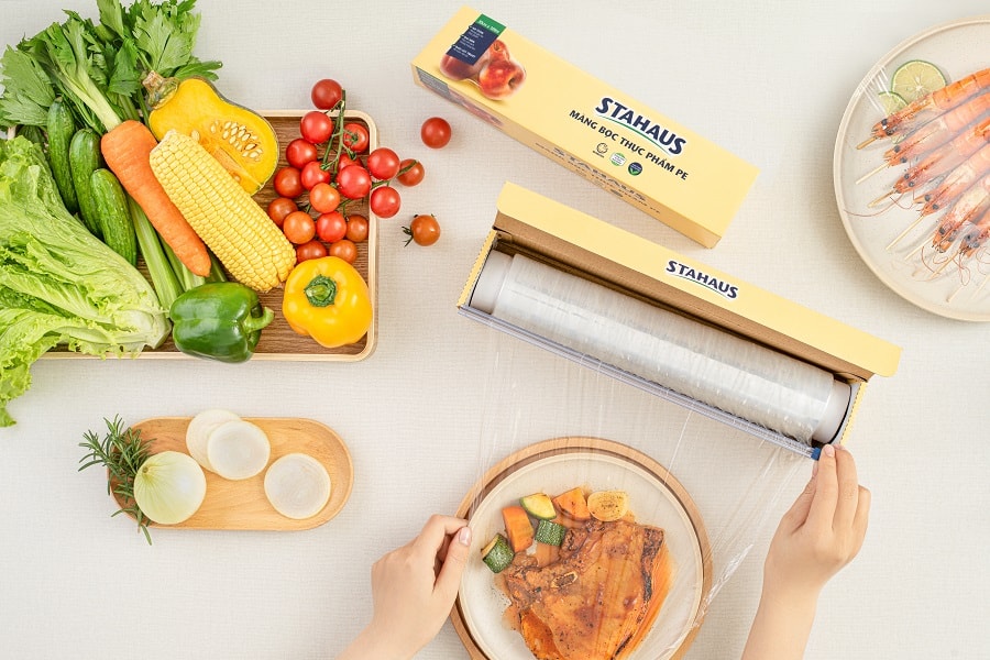 Cách phân biệt màng bọc thực phẩm PE và PVC để đảm bảo an toàn cho sức khỏe
