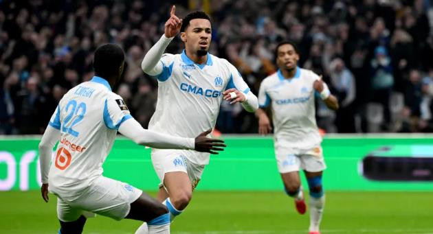 Ethan Nwaneri lập siêu phẩm ngày ra mắt, Marseille đánh bại Lens 3-1 tại Ligue 1