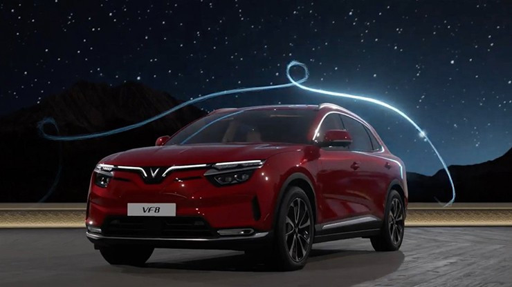 VinFast VF 8 tháng 1/2026: Ưu đãi 120 triệu đồng và chính sách mới nhất