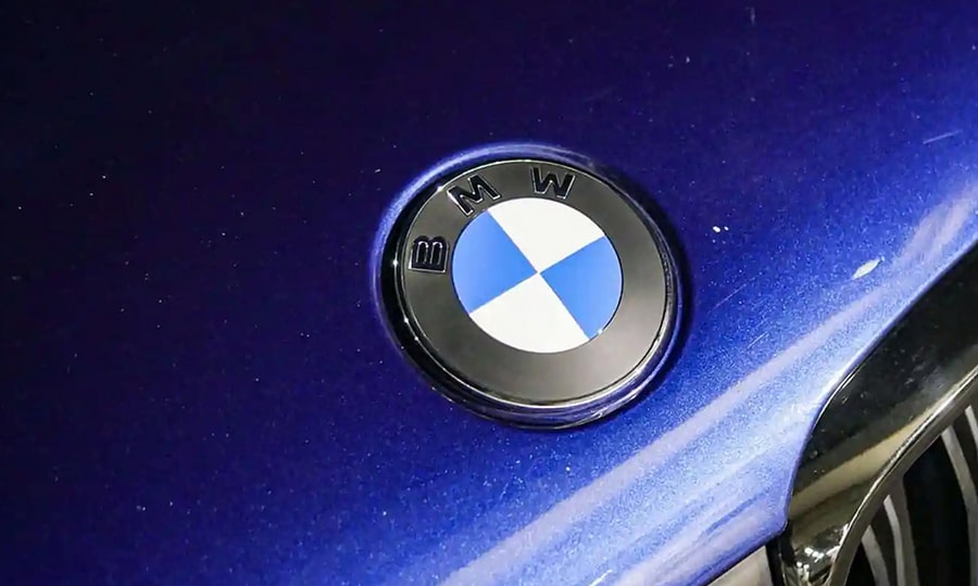 BMW chính thức thay đổi logo sau 27 năm: Bước ngoặt cho kỷ nguyên điện hóa