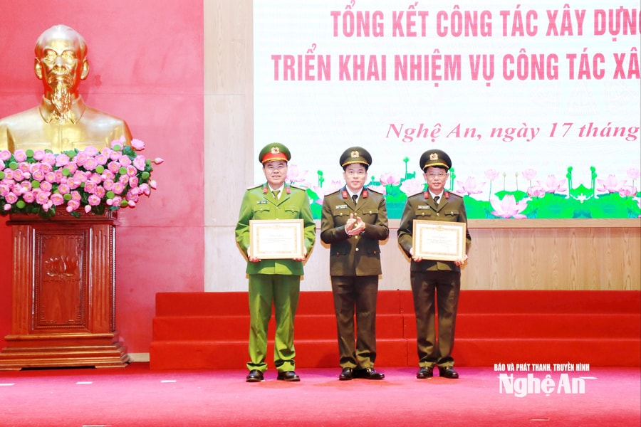 Thượng tá Đinh Anh Dũng với những đóng góp trong tinh gọn bộ máy của Công an Nghệ An