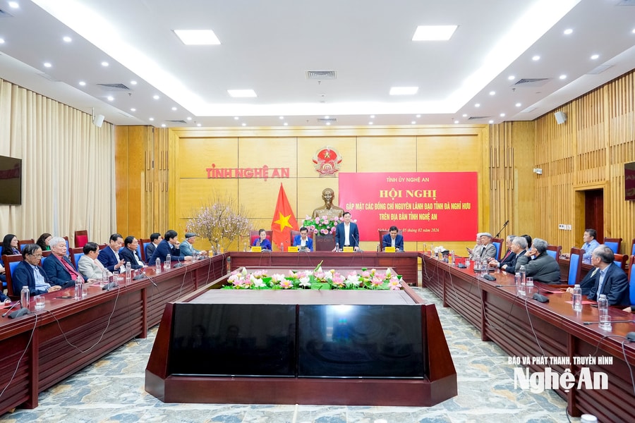 Thường trực Tỉnh ủy gặp mặt các đồng chí nguyên lãnh đạo tỉnh đã nghỉ hưu