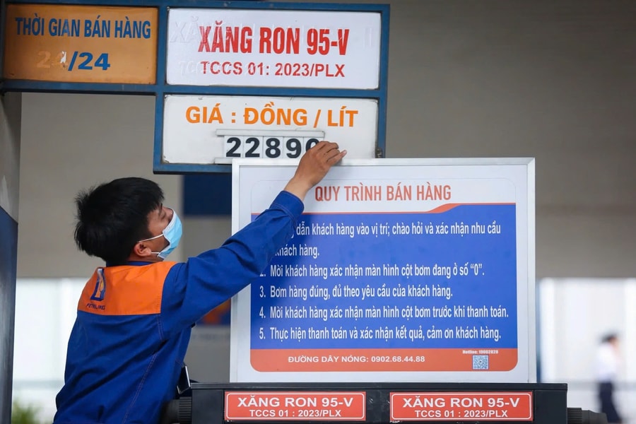 Dự báo giá xăng dầu chiều nay 5/2: Giá xăng E5 RON 92 có thể tăng hơn 300 đồng mỗi lít