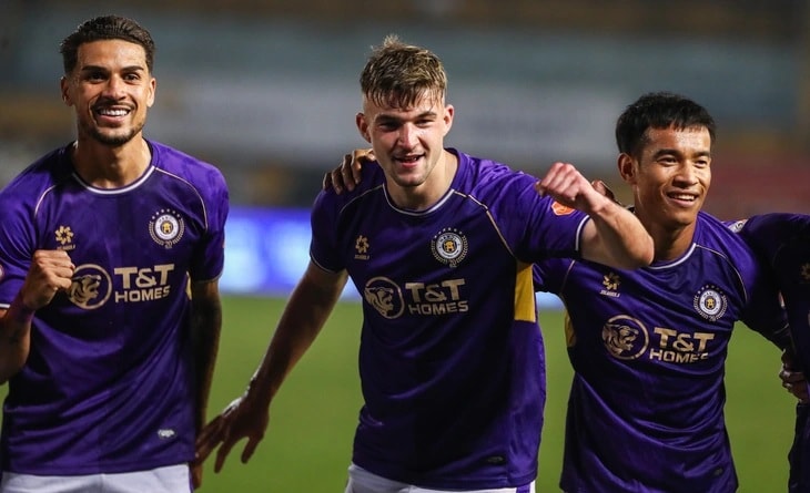 Hà Nội FC thắng thuyết phục Hải Phòng 2-0: David Fisher và Hoàng Hên cùng nổ súng