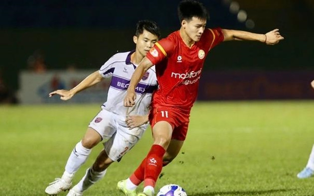 PVF-CAND lội ngược dòng đánh bại Becamex TP.HCM 2-1 dù Hồ Tấn Tài ghi siêu phẩm