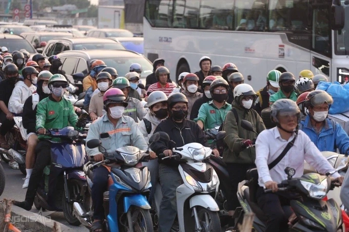 Kinh nghiệm di chuyển ngày Tết: 5 sai lầm phổ biến khiến bạn dễ lỡ chuyến bay, tàu hỏa
