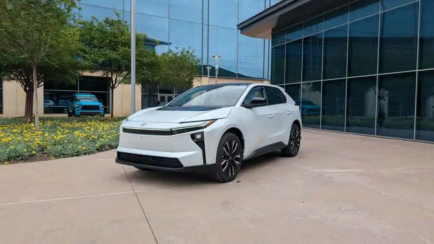 Toyota bZ 2026: Bước ngoặt mới trong nỗ lực chinh phục thị trường xe điện