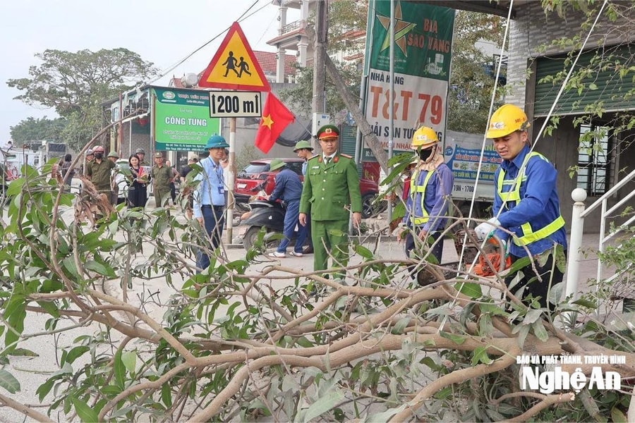 Nghiêm cấm mọi hành vi can thiệp, cản trở trái pháp luật quá trình thực hiện giải tỏa vi phạm, chống tái lấn chiếm hành lang ATGT