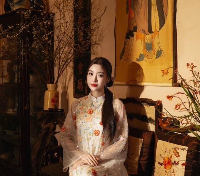 Hoa hậu Đỗ Mỹ Linh: Tết của nàng dâu bận rộn nhưng đủ đầy trách nhiệm