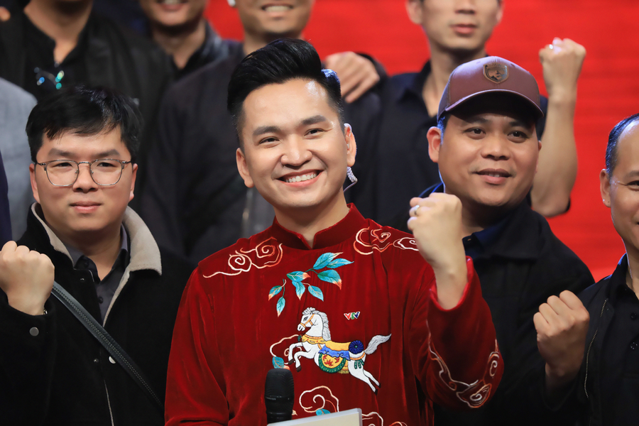 MC Hạnh Phúc và hành trình 10 năm lan tỏa giá trị nhân văn cùng Cặp lá yêu thương