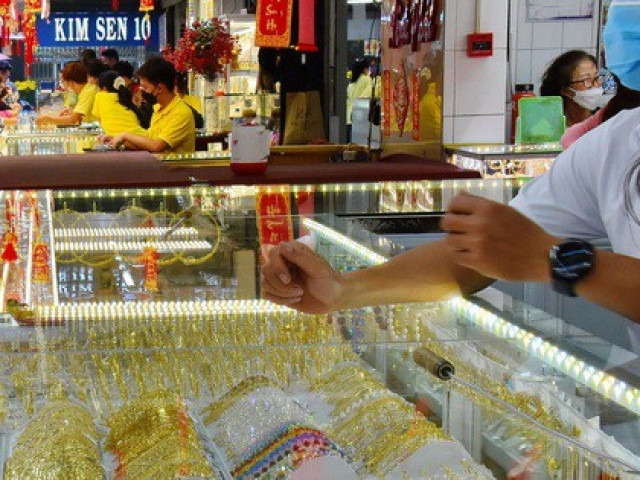 Cập nhật 08:30 sáng 18/02/2026: Giá vàng đồng loạt đi ngang, SJC duy trì mức 181.000
