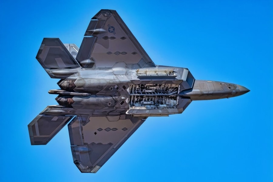 Phân tích kỹ thuật vụ tiêm kích FA-50 bắn hạ giả định F-22 Raptor của Mỹ