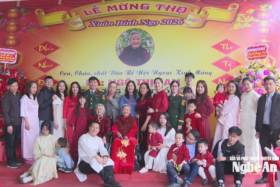 Mừng thọ - Nét đẹp văn hóa đầu Xuân