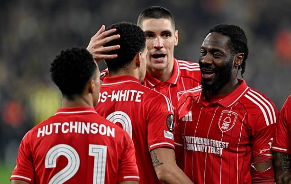 Nottingham Forest đè bẹp Fenerbahce 3-0: Màn ra mắt rực lửa của Vitor Pereira