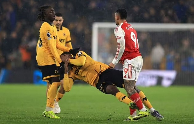 Bóng ma Birmingham 2008 đe dọa Arsenal: Liệu kịch bản sụp đổ có lặp lại?