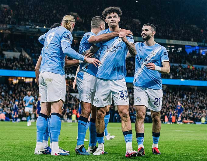 Cao Pendant Quang Vinh khen ngợi Văn Hậu; Man City áp sát Arsenal; Real thua sốc, Ronaldo viết tiếp kỳ tích