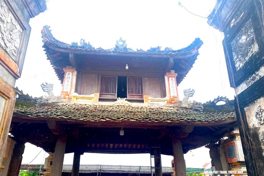 Ngôi đền mang dáng Khuê Văn Các giữa miền quê lúa