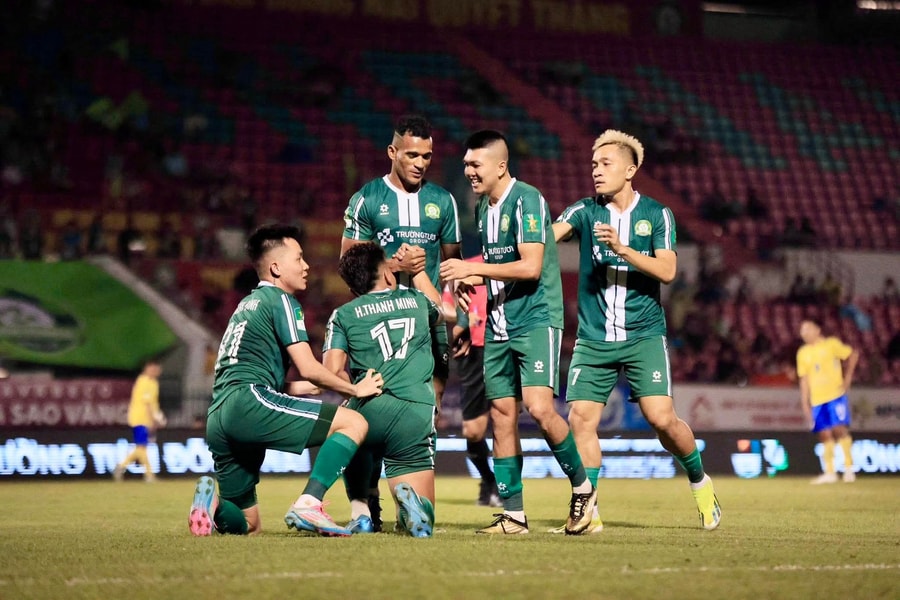 Đồng Nai thắng hủy diệt 5-1 trước Đồng Tháp: Chính thức vô địch lượt đi sớm một vòng đấu