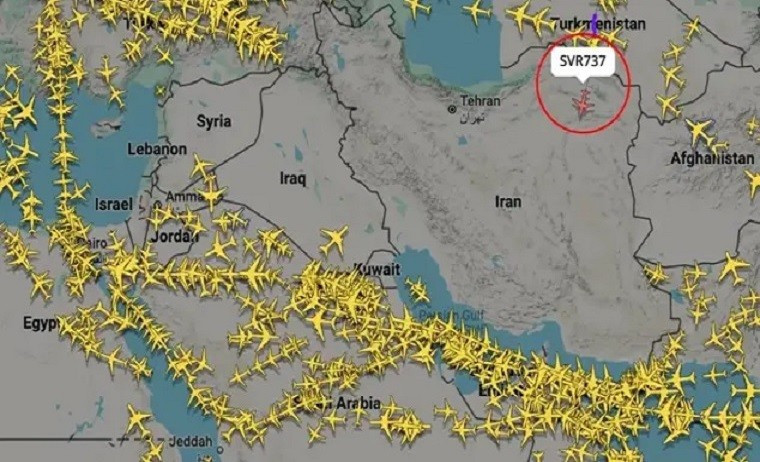 Máy bay Nga duy nhất xuyên không phận Iran giữa lúc Mỹ và Israel tấn công