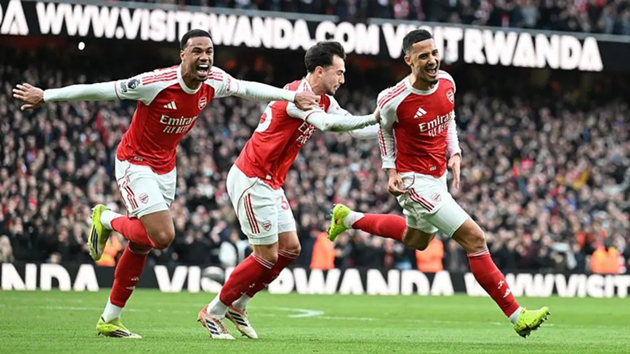 Arsenal thắng Chelsea 2-1: Hiệu quả tối thượng từ những tình huống cố định
