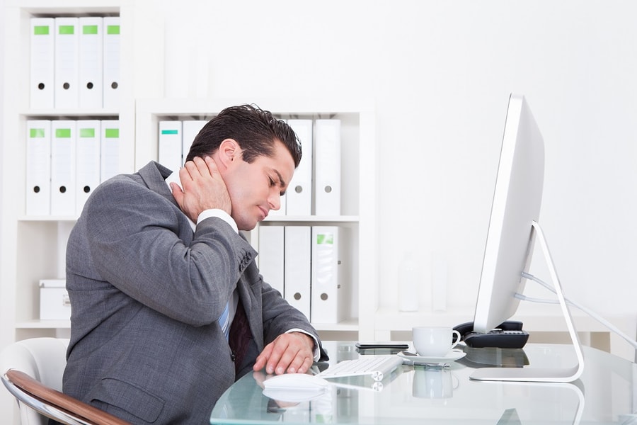 Đặt màn hình sai cách: 5 lỗi dân văn phòng cần tránh ngay