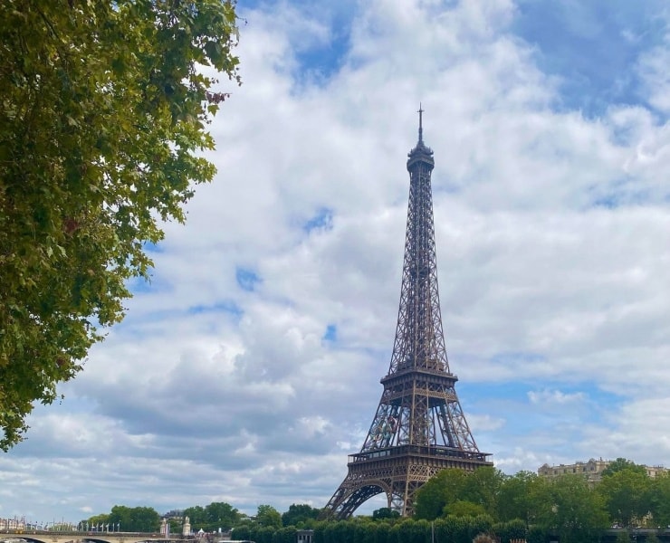 Check-in kỳ quan thế giới: Kinh nghiệm thực tế từ tháp Eiffel đến Taj Mahal