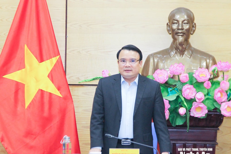 Nghệ An: Cho ý kiến về phát triển ngành công nghiệp và tiểu thủ công nghiệp