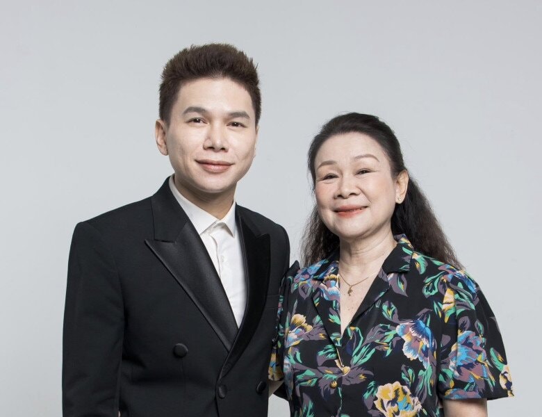 Giảng viên thanh nhạc Hoàng Thu: Người thầy nghiêm khắc của dàn sao Việt và mẹ ruột ca sĩ Hoàng Tôn