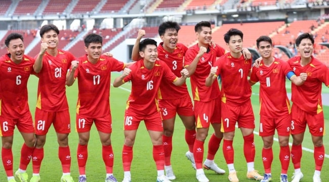 HLV Kim Sang-sik trẻ hóa ĐT Việt Nam: Phòng thí nghiệm chiến thuật tại FIFA Days tháng 3