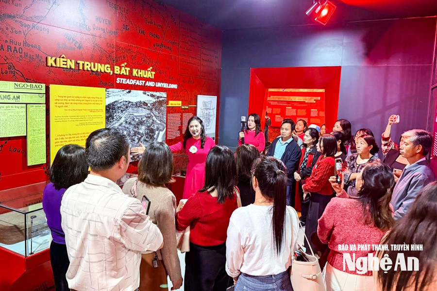 Bốn kỷ vật và tuổi xuân bất tử của người lính trẻ