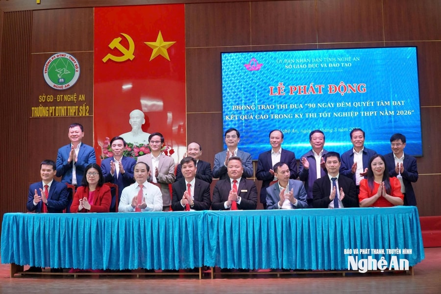 Hơn 100 trường học Nghệ An ký cam kết đạt kết quả cao trong kỳ thi tốt nghiệp THPT năm 2026
