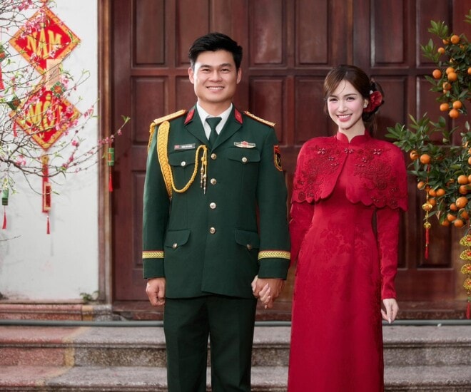 Sự trùng hợp của 2 cặp đôi Vbiz