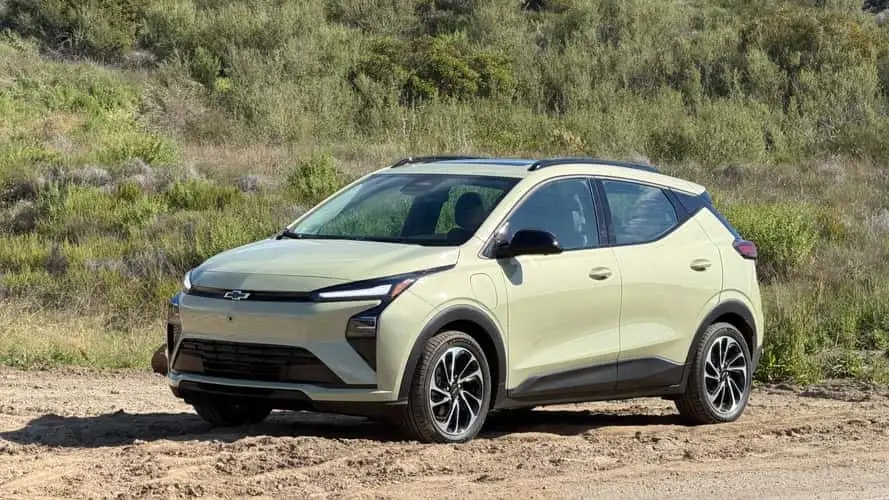 Cận cảnh Chevrolet Bolt 2027: Xe điện giá rẻ nâng cấp pin LFP và sạc nhanh vượt trội