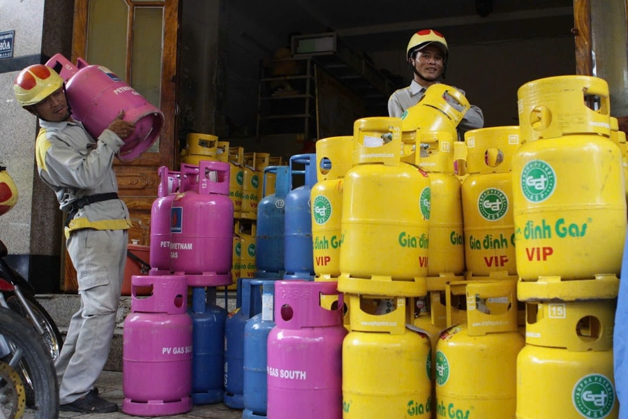 Cập nhật giá gas hôm nay 12/03/2026: Giá bán lẻ tăng 70.000 đồng/bình 12kg
