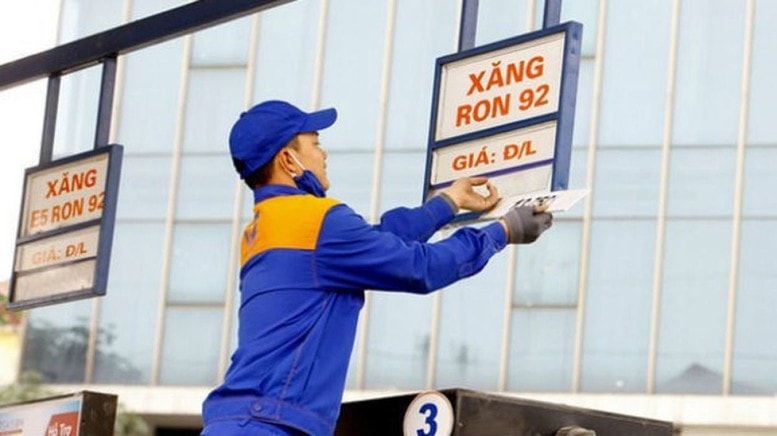Giá xăng giảm gần 4.000 đồng/lít, dầu hỏa giảm gần 8.000 đồng từ 22h ngày 11/3