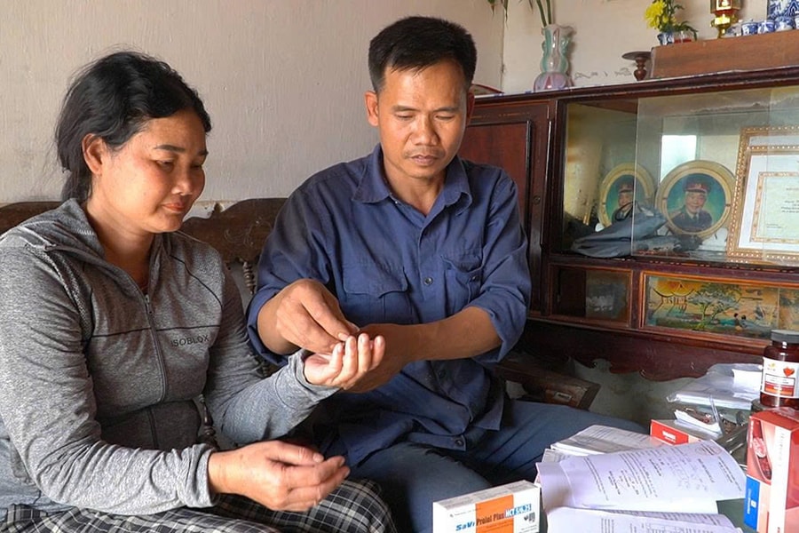 5 người bệnh trong gia đình 8 người, gánh nặng dồn lên vai người cha bệnh tim