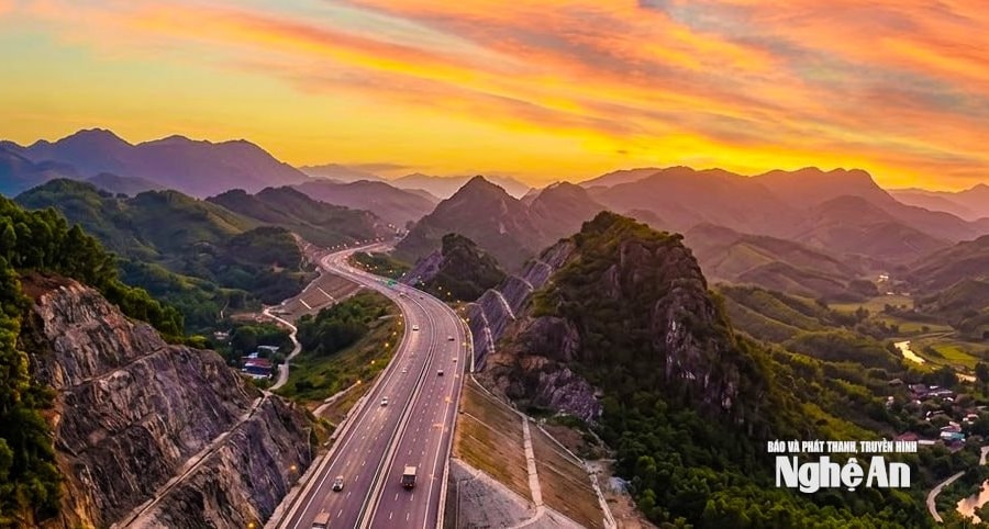Nghệ An tăng cường lãnh đạo, chỉ đạo thực hiện các dự án lớn, công trình trọng điểm