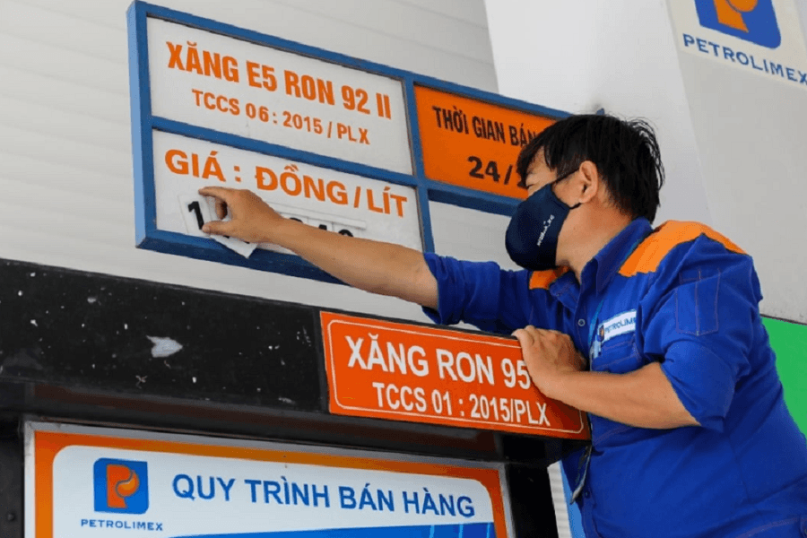 Chính phủ: Giá xăng dầu được điều chỉnh sau một ngày nếu giá cơ sở tăng từ 15%