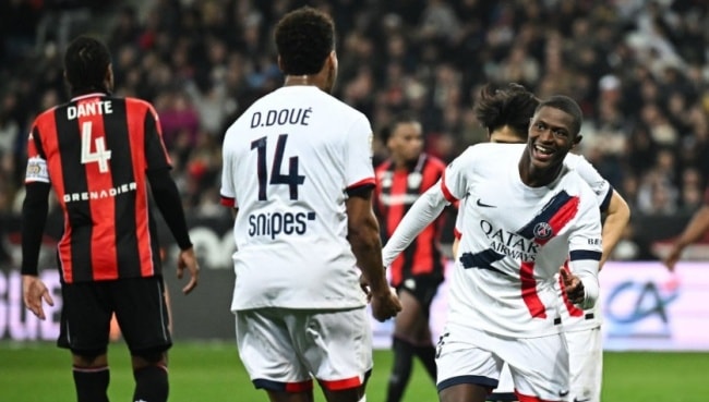 Nuno Mendes rực sáng, PSG đè bẹp Nice 4-0 để xây chắc ngôi đầu Ligue 1