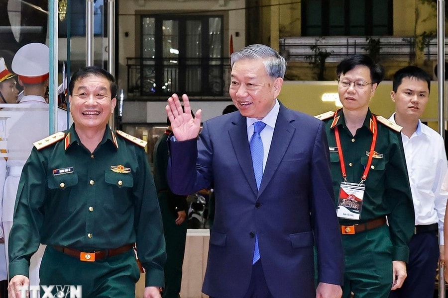 Tổng Bí thư và Chủ tịch Quốc hội dự chương trình nghệ thuật "Thanh âm dưới ánh Mặt trời"