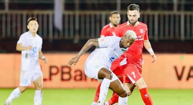 Bán kết Cúp Quốc gia 2025/26: Đại chiến nảy lửa của những 'gã khổng lồ' V.League