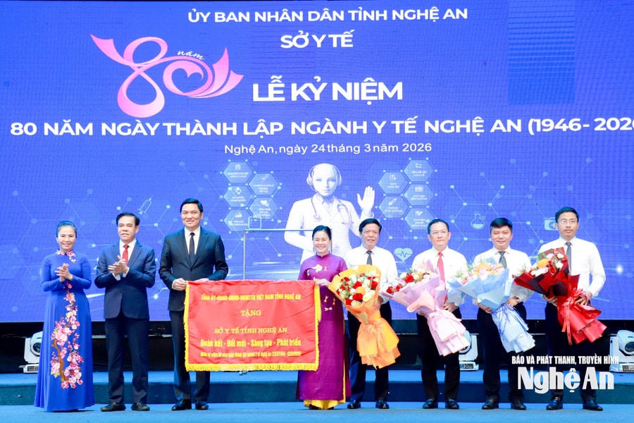 Ngành Y tế Nghệ An kỷ niệm 80 năm thành lập và khai trương Cổng thông tin Y tế số